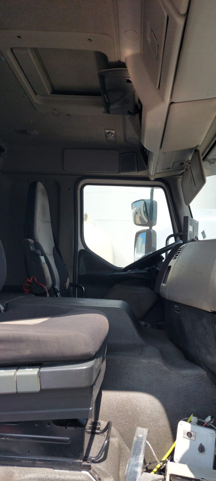 RENAULT - Autocisterna: foto 2 RENAULT - Autocisterna: foto 2