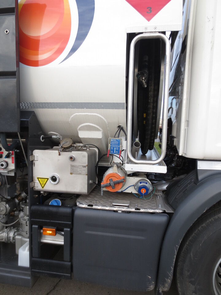 SCANIA G370 - Autocisterna: foto 2 SCANIA G370 - Autocisterna: foto 2