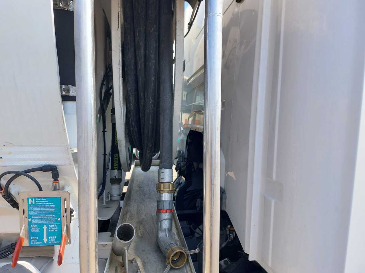 SCANIA PRT - Autocisterna: foto 2 SCANIA PRT - Autocisterna: foto 2