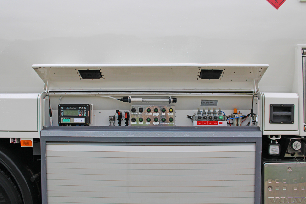 Autocisterna VOLVO FM: foto 10 Autocisterna VOLVO FM: foto 10