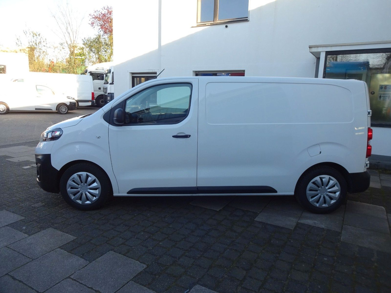 Opel 50 x Vivaro Kasten, L1H1, Klima, PDC, Tempomat - Mazs furgons: foto 4 Opel 50 x Vivaro Kasten, L1H1, Klima, PDC, Tempomat - Mazs furgons: foto 4