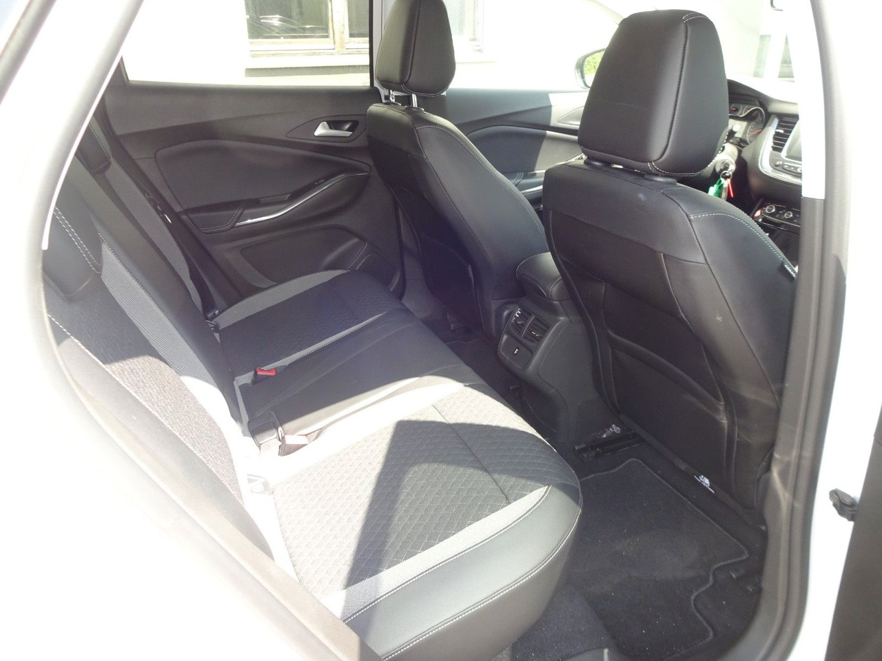 SUV Opel Grandland (X): foto 10