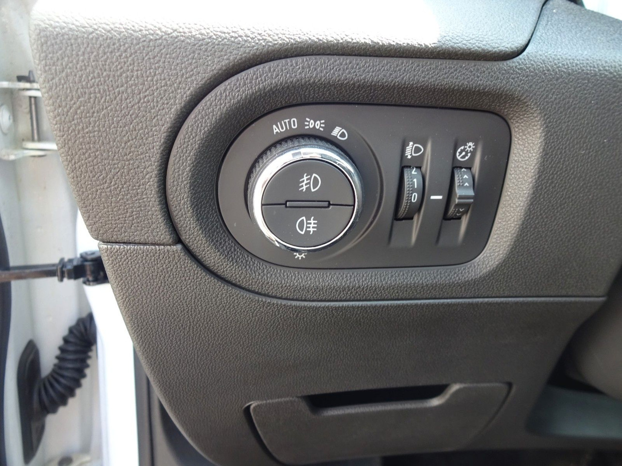 SUV Opel Grandland (X): foto 17