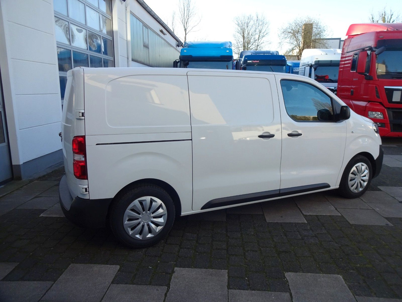 Opel Vivaro Kasten Edition M, L1H1, Klima, PDC - Pasažieru furgons: foto 5 Opel Vivaro Kasten Edition M, L1H1, Klima, PDC - Pasažieru furgons: foto 5