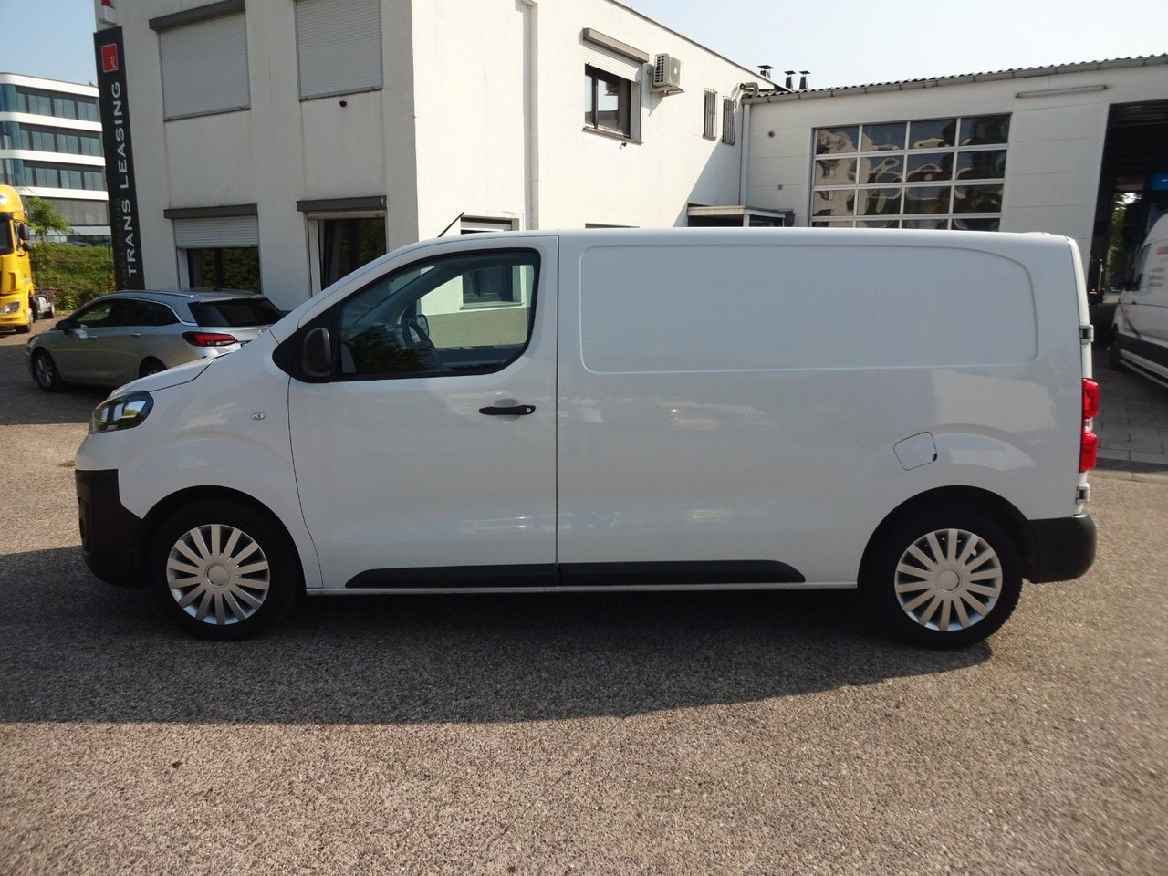 Opel Vivaro Kasten L1H1, Klima, PDC, - Mazs furgons: foto 4 Opel Vivaro Kasten L1H1, Klima, PDC, - Mazs furgons: foto 4