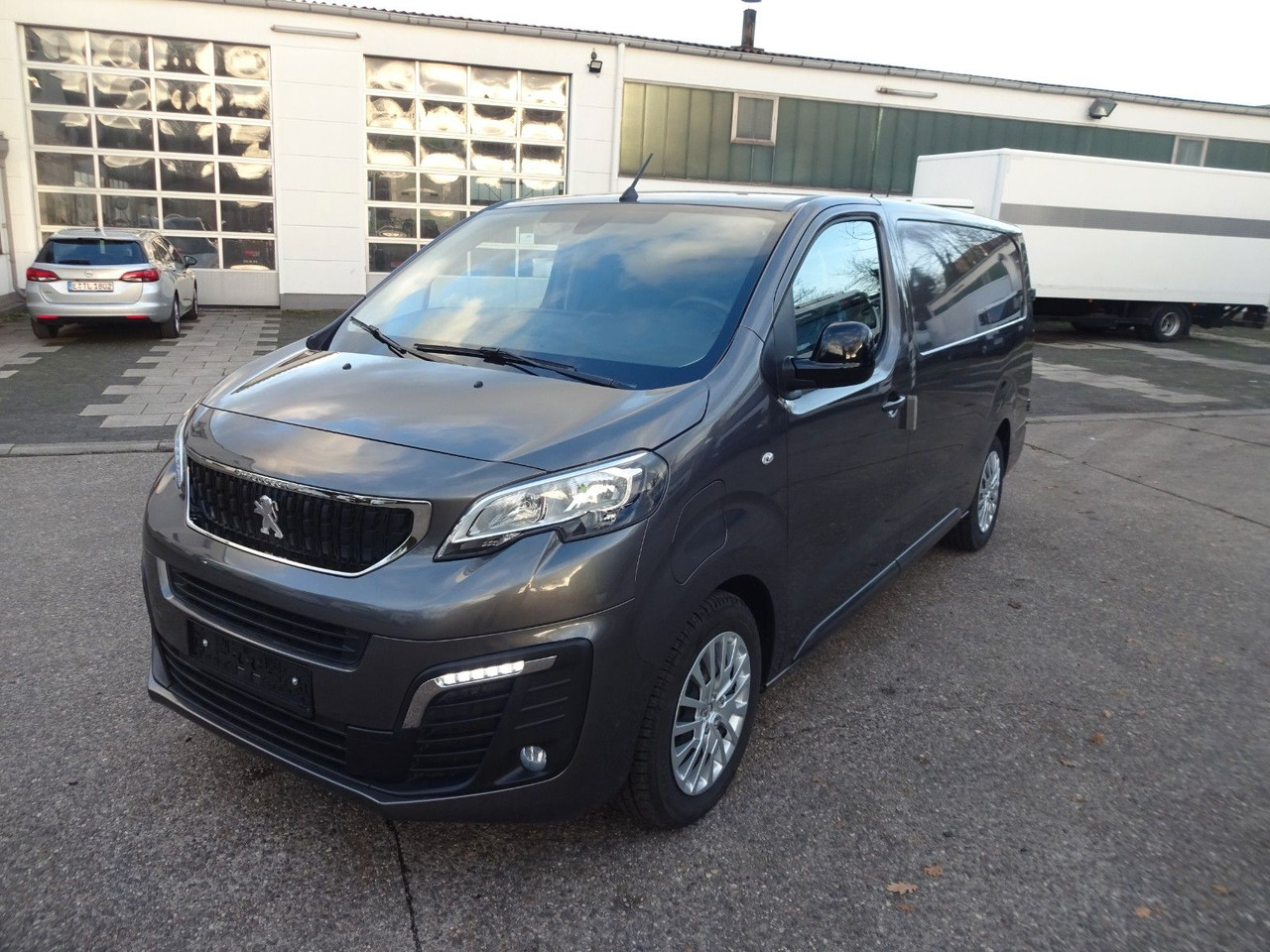 Peugeot Expert Kasten Lang, L3H1, 57 kW - Mazs furgons, Elektriskais furgons: foto 3 Peugeot Expert Kasten Lang, L3H1, 57 kW - Mazs furgons, Elektriskais furgons: foto 3