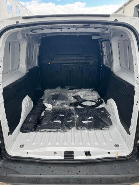 Peugeot Partner Premium Elektro, L3H1, 100 kW, Kamera - Mazs furgons, Elektriskais furgons: foto 5 Peugeot Partner Premium Elektro, L3H1, 100 kW, Kamera - Mazs furgons, Elektriskais furgons: foto 5