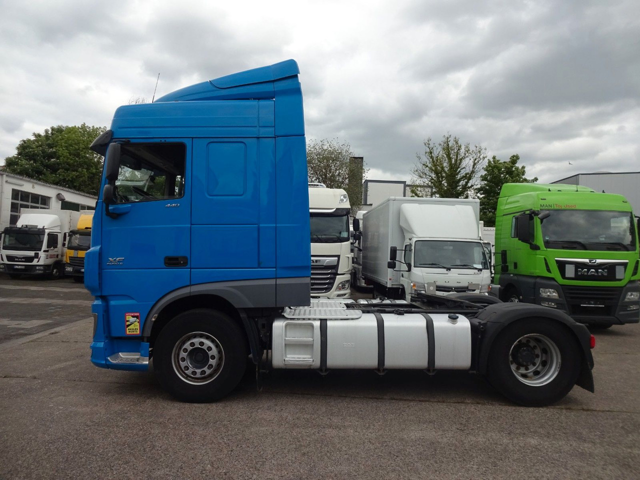 DAF XF 440, SC, Klima, 2 x Tank, Intarder, Standklim - Vilcējs: foto 4 DAF XF 440, SC, Klima, 2 x Tank, Intarder, Standklim - Vilcējs: foto 4