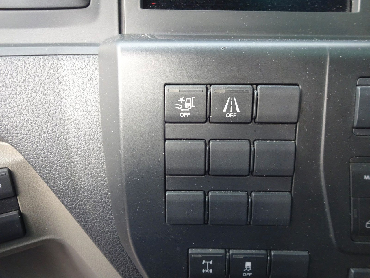 Vilcējs MAN TGX 18.470, XLX, LL SA, Retarder, ACC, 2 x Tank: foto 22 Vilcējs MAN TGX 18.470, XLX, LL SA, Retarder, ACC, 2 x Tank: foto 22