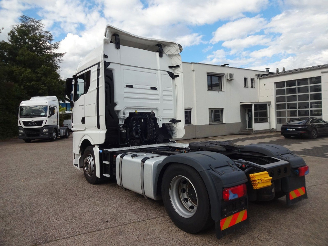 Vilcējs MAN TGX 18.470, XLX, LL SA, Retarder, ACC, 2 x Tank: foto 7 Vilcējs MAN TGX 18.470, XLX, LL SA, Retarder, ACC, 2 x Tank: foto 7