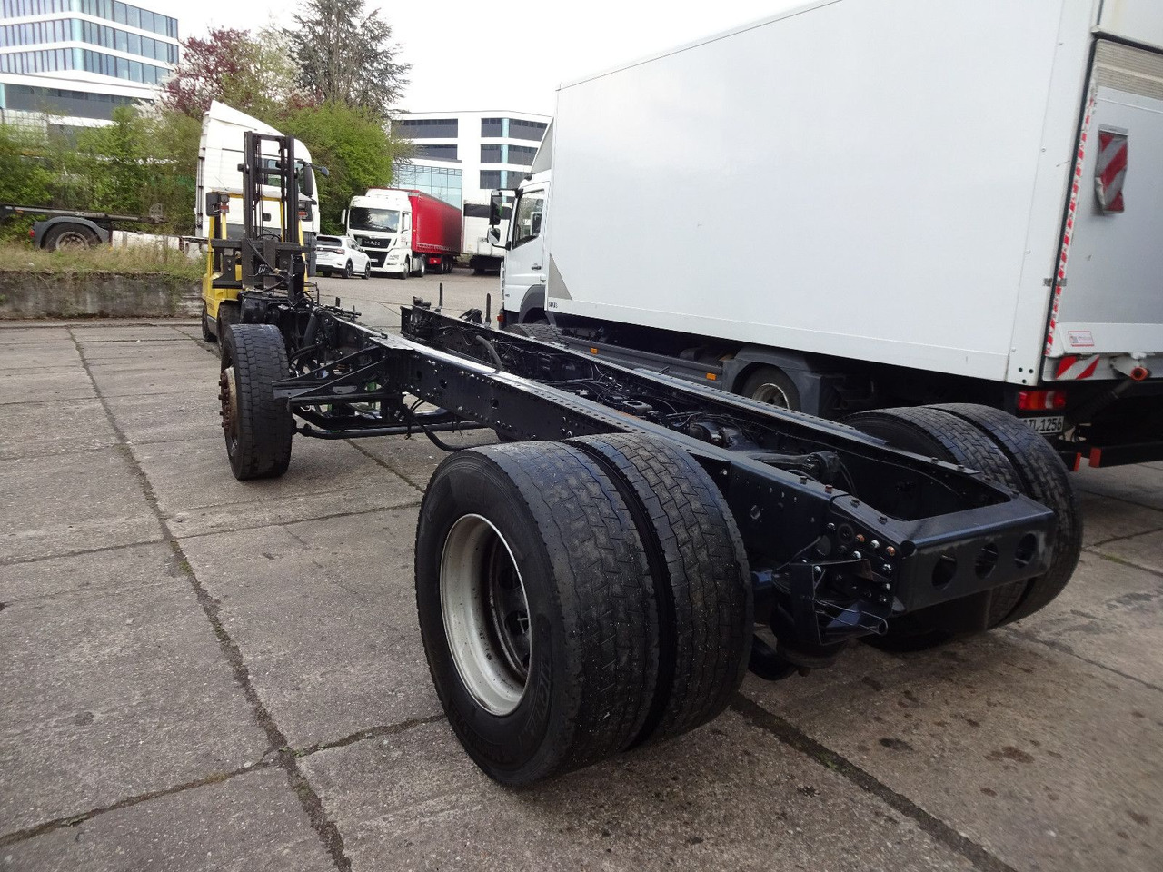 MAN TGX 18.480, Chassis mit Hinterachse, Bj-2016 - Vilcējs: foto 3 MAN TGX 18.480, Chassis mit Hinterachse, Bj-2016 - Vilcējs: foto 3