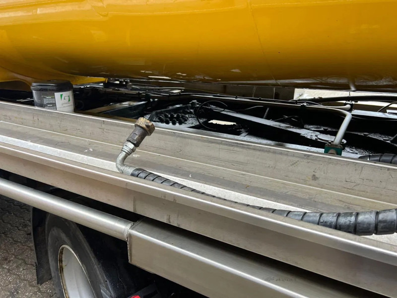 Burg 36m3 Mestoplegger Geijkte weging Bemonstering 2x stuuras - Puspiekabe cisterna: foto 5 Burg 36m3 Mestoplegger Geijkte weging Bemonstering 2x stuuras - Puspiekabe cisterna: foto 5