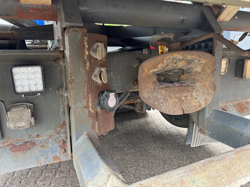 Kravas automašīna pašizgāzējs, Kravas auto ar manipulatoru DAF CF 85.360 8X2 3 Zijdige kipper HIAB 16 t/m kraan AHK Top condition: foto 13