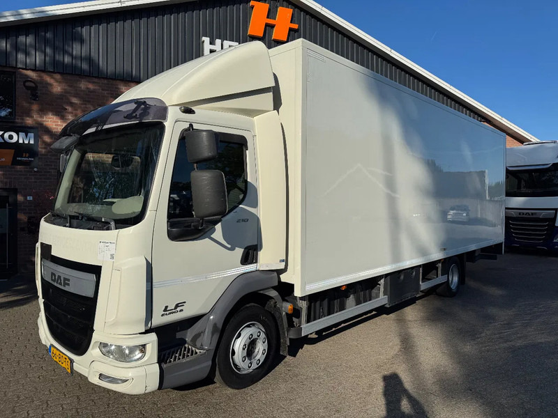 DAF LF 210 12T Airco 7.3M Koffer LBW 449.300KM NL Truck - Kravas automašīna ar slēgto virsbūvi: foto 1 DAF LF 210 12T Airco 7.3M Koffer LBW 449.300KM NL Truck - Kravas automašīna ar slēgto virsbūvi: foto 1