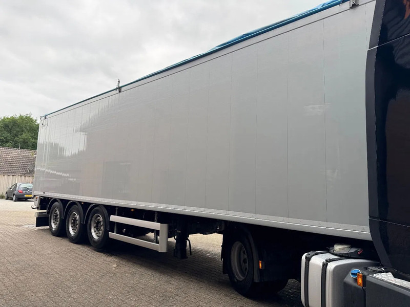 Knapen Trailers K200 11M Agrar 71m3 Cargo Floor Liftas SAF Schijfremmen 6.920 KG - Puspiekabe kustīgās grīdas: foto 4 Knapen Trailers K200 11M Agrar 71m3 Cargo Floor Liftas SAF Schijfremmen 6.920 KG - Puspiekabe kustīgās grīdas: foto 4