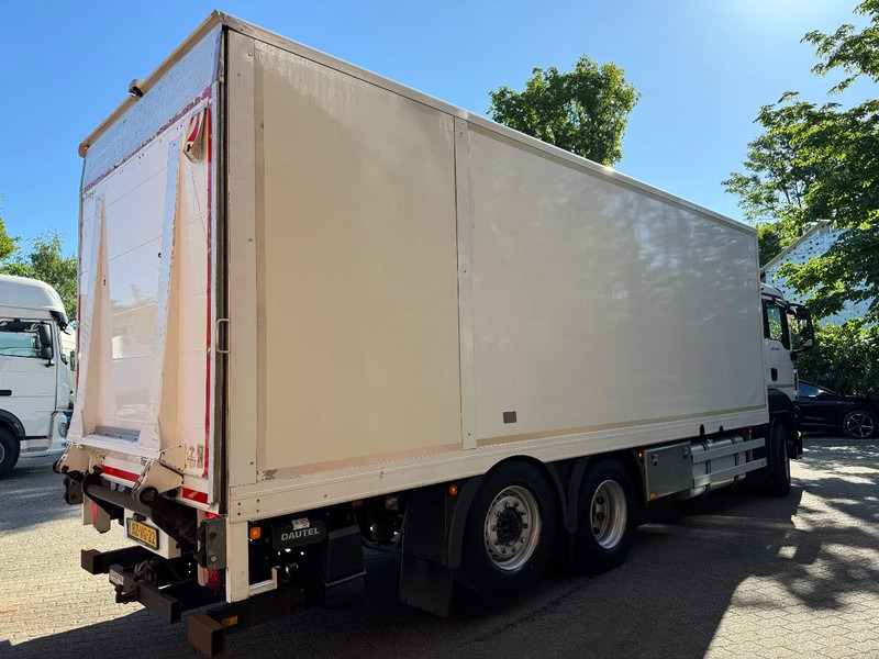 MAN TGS 26.320 EEV Koffer Stuuras AHK 2.500KG LBW 368.390KM! NL TRUCK - Kravas automašīna ar slēgto virsbūvi: foto 5 MAN TGS 26.320 EEV Koffer Stuuras AHK 2.500KG LBW 368.390KM! NL TRUCK - Kravas automašīna ar slēgto virsbūvi: foto 5