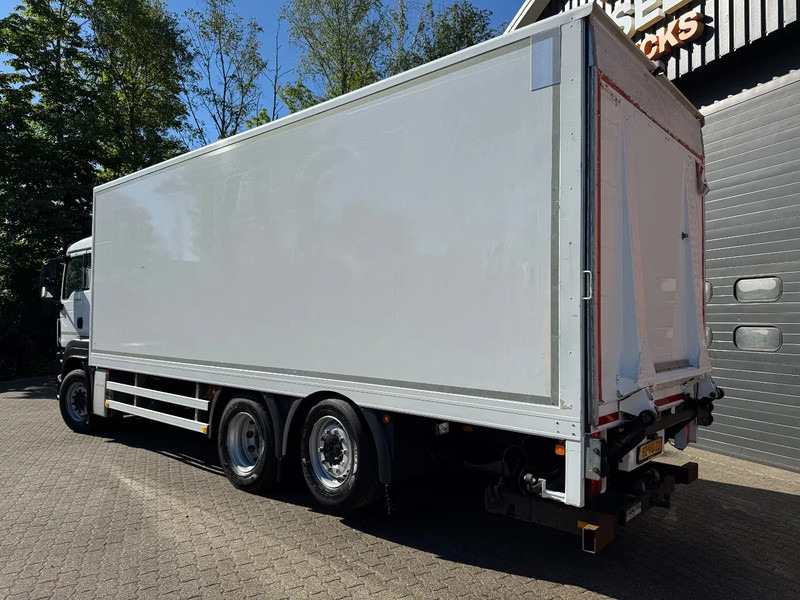 MAN TGS 26.320 EEV Koffer Stuuras AHK 2.500KG LBW 368.390KM! NL TRUCK - Kravas automašīna ar slēgto virsbūvi: foto 4 MAN TGS 26.320 EEV Koffer Stuuras AHK 2.500KG LBW 368.390KM! NL TRUCK - Kravas automašīna ar slēgto virsbūvi: foto 4