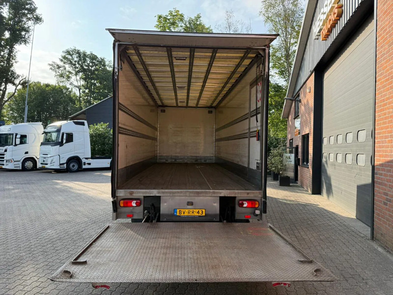 Renault Premium 280 18T Airco 584.954KM Slaapcabine Handgeschakeld Airco NL Truck - Kravas automašīna ar slēgto virsbūvi: foto 5 Renault Premium 280 18T Airco 584.954KM Slaapcabine Handgeschakeld Airco NL Truck - Kravas automašīna ar slēgto virsbūvi: foto 5