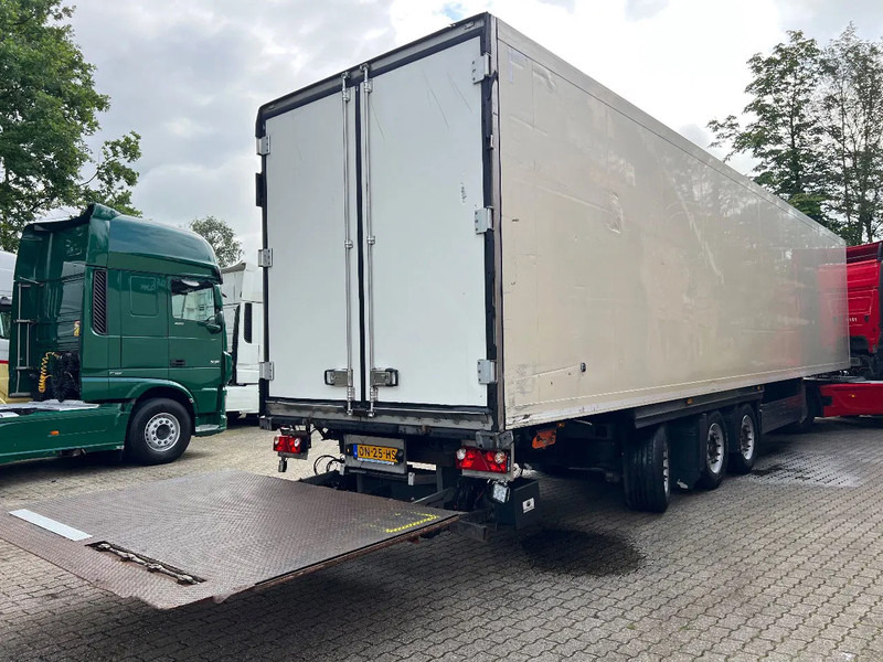 Schmitz Cargobull SKO 24 Thermo King SLX Spectrum Multitemp Stuuras LBW - Puspiekabe izotermiskais: foto 4 Schmitz Cargobull SKO 24 Thermo King SLX Spectrum Multitemp Stuuras LBW - Puspiekabe izotermiskais: foto 4