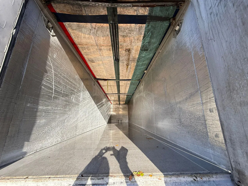 Stas S300CX 82m3!! Vol alu kipper SAF Graanluiken - Puspiekabe pašizgāzējs: foto 5 Stas S300CX 82m3!! Vol alu kipper SAF Graanluiken - Puspiekabe pašizgāzējs: foto 5