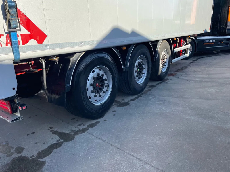 Stas S300ZX 10.5M 70m3 Agrar Liftas SAF, Top condition - Puspiekabe kustīgās grīdas: foto 4 Stas S300ZX 10.5M 70m3 Agrar Liftas SAF, Top condition - Puspiekabe kustīgās grīdas: foto 4