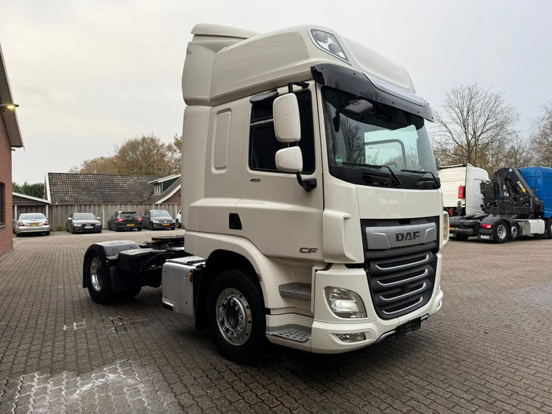 DAF CF 450 4X2 Space Cab LED Retarder Alcoa dura Bright 296.210 KM! German truck - Vilcējs: foto 4 DAF CF 450 4X2 Space Cab LED Retarder Alcoa dura Bright 296.210 KM! German truck - Vilcējs: foto 4