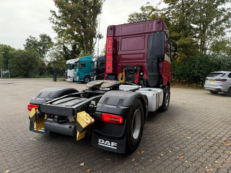 DAF XF 480 6X2 Midlift Space Cab 671.730KM Hydraulic NL Truck - Vilcējs: foto 4 DAF XF 480 6X2 Midlift Space Cab 671.730KM Hydraulic NL Truck - Vilcējs: foto 4