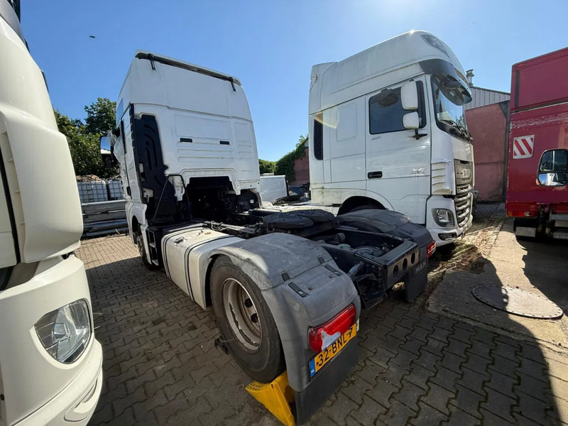 MAN TGX 18.440 XXL NO Gearbox & NO Engine, complete brief - Vilcējs: foto 3 MAN TGX 18.440 XXL NO Gearbox & NO Engine, complete brief - Vilcējs: foto 3