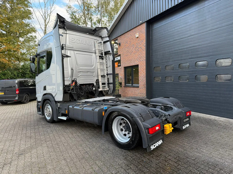 Scania R450 NGS 4X2EB Lowliner Retarder Standairco German truck Smarttacho 2 - Vilcējs: foto 3 Scania R450 NGS 4X2EB Lowliner Retarder Standairco German truck Smarttacho 2 - Vilcējs: foto 3