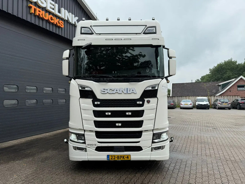 Scania S450 6X2 Full-Air Retarder Standairco 2X Tank Smarttacho 2 APK 03/2026 - Vilcējs: foto 5 Scania S450 6X2 Full-Air Retarder Standairco 2X Tank Smarttacho 2 APK 03/2026 - Vilcējs: foto 5
