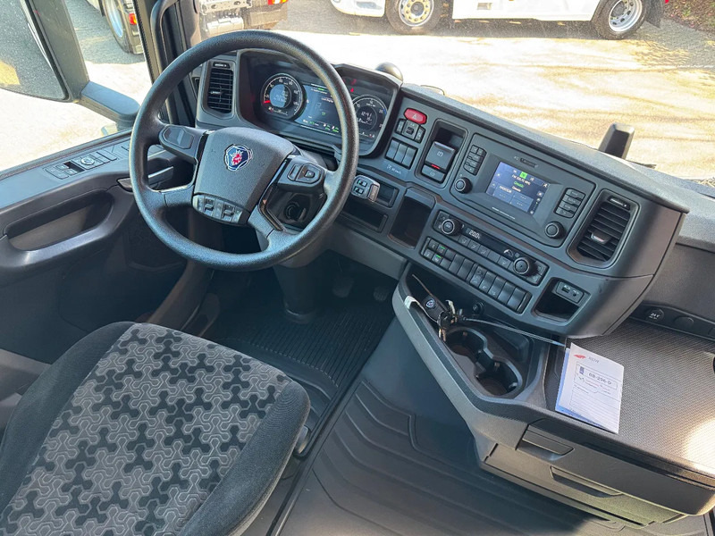 Scania S460 Super Retarder 260.570KM 2X tank Old type dashboard APK 04/2026 - Vilcējs: foto 5 Scania S460 Super Retarder 260.570KM 2X tank Old type dashboard APK 04/2026 - Vilcējs: foto 5