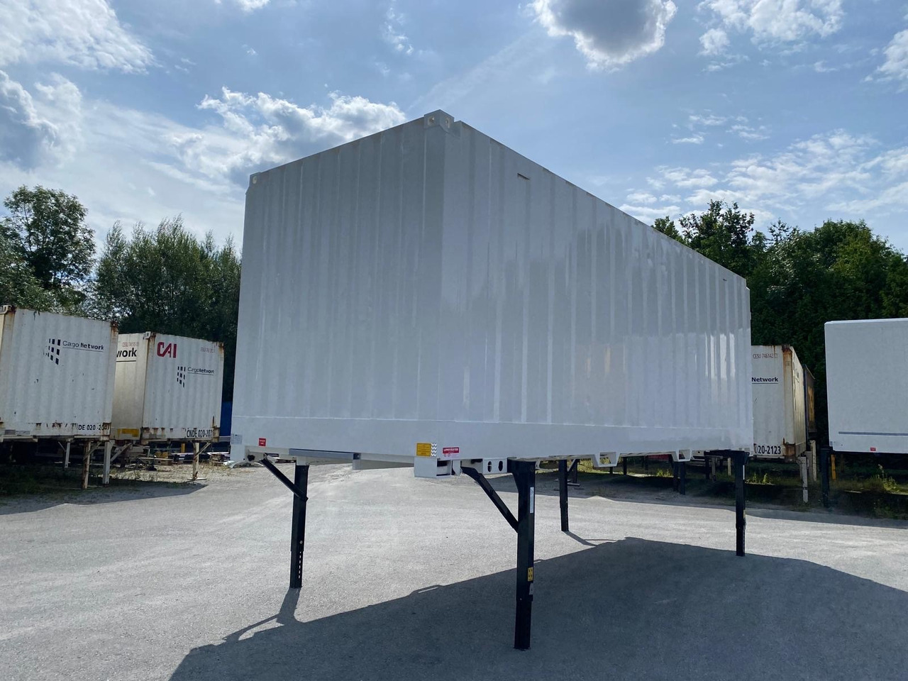 Krone BDF-System 7.45, LACK NEU, FABRIKNEUE Portaltüren - Maināmā virsbūve - furgons: foto 1 Krone BDF-System 7.45, LACK NEU, FABRIKNEUE Portaltüren - Maināmā virsbūve - furgons: foto 1