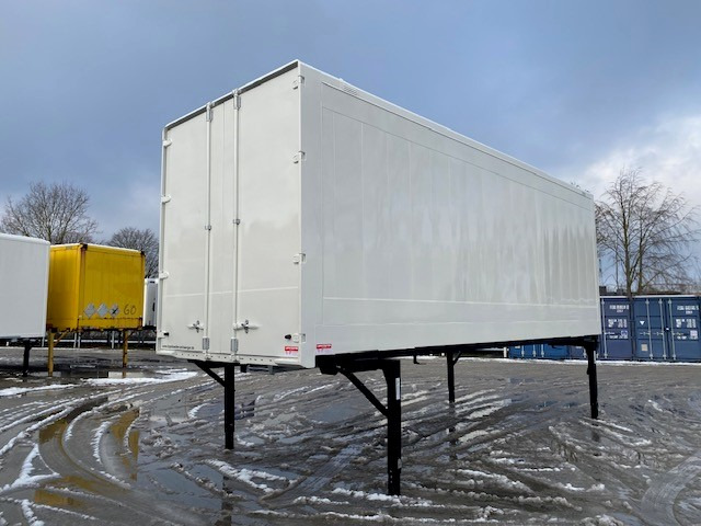 Krone BDF-System 7.450 mm, LACK NEU, Eckhöhe: 2.900 mm, - Maināmā virsbūve - furgons: foto 1 Krone BDF-System 7.450 mm, LACK NEU, Eckhöhe: 2.900 mm, - Maināmā virsbūve - furgons: foto 1