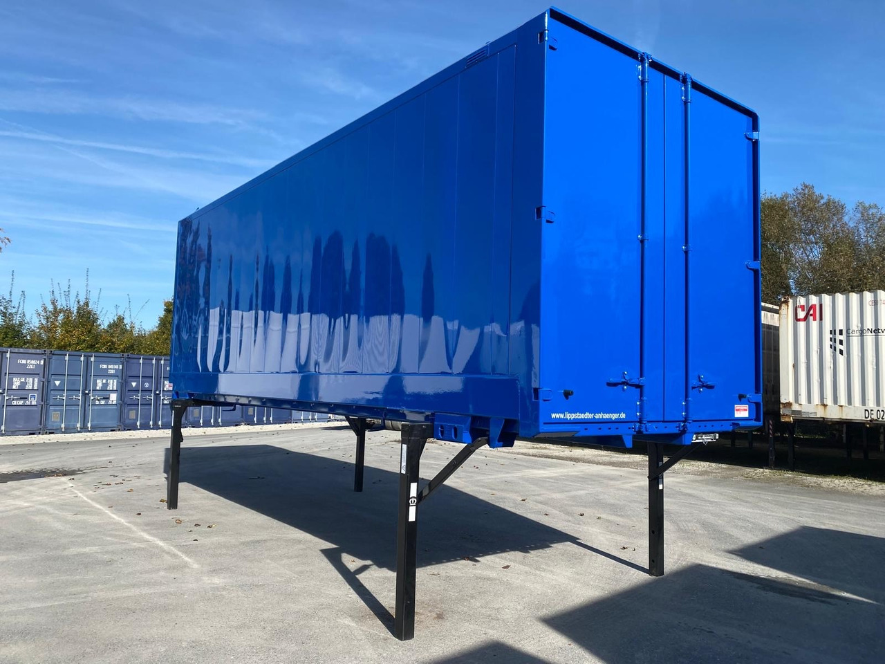 Krone BDF-System 7.450 mm lang, LACK NEU, Premium plus! - Maināmā virsbūve - furgons: foto 1 Krone BDF-System 7.450 mm lang, LACK NEU, Premium plus! - Maināmā virsbūve - furgons: foto 1