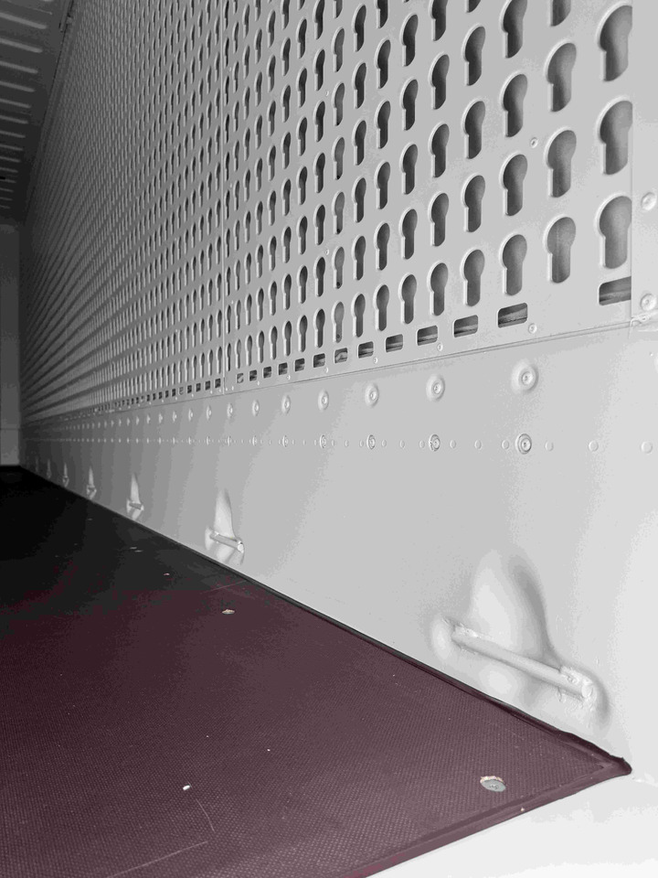 Krone BDF-System, 7.450 mm lang - Maināmā virsbūve - furgons: foto 3 Krone BDF-System, 7.450 mm lang - Maināmā virsbūve - furgons: foto 3