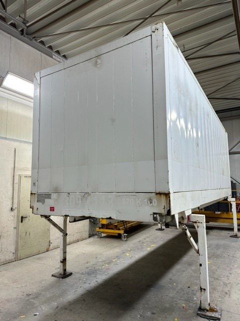 Krone BDF-System 7.45m,Heck Rolltor - Maināmā virsbūve - furgons: foto 2 Krone BDF-System 7.45m,Heck Rolltor - Maināmā virsbūve - furgons: foto 2