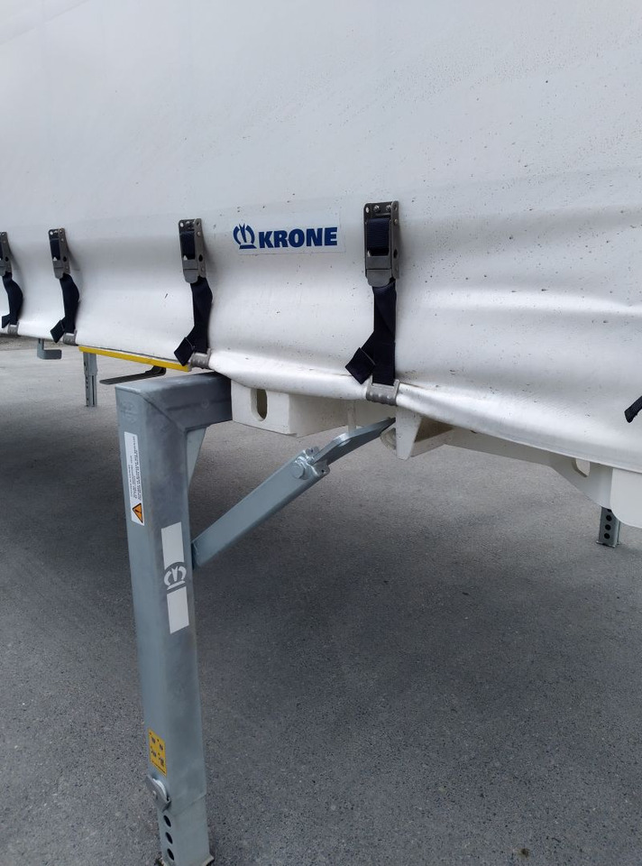 Krone BDF-System, 7.820 mm lang. - Kravas kaste ar tentu: foto 1 Krone BDF-System, 7.820 mm lang. - Kravas kaste ar tentu: foto 1