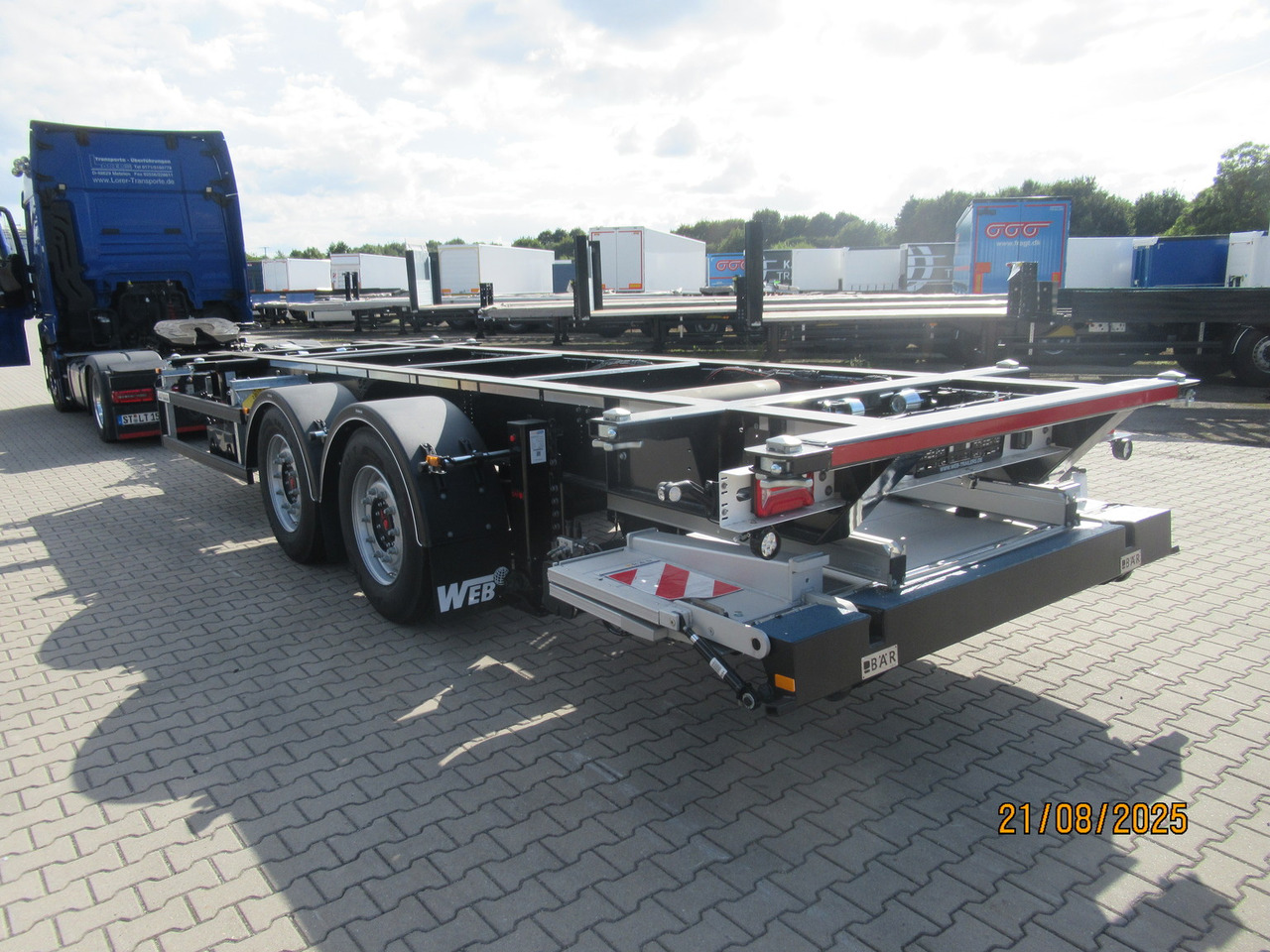 System Trailers BDF-System, Standard ohne Zulassung, mit Ladebordwand - Piekabe slēgtā virsbūve: foto 4 System Trailers BDF-System, Standard ohne Zulassung, mit Ladebordwand - Piekabe slēgtā virsbūve: foto 4