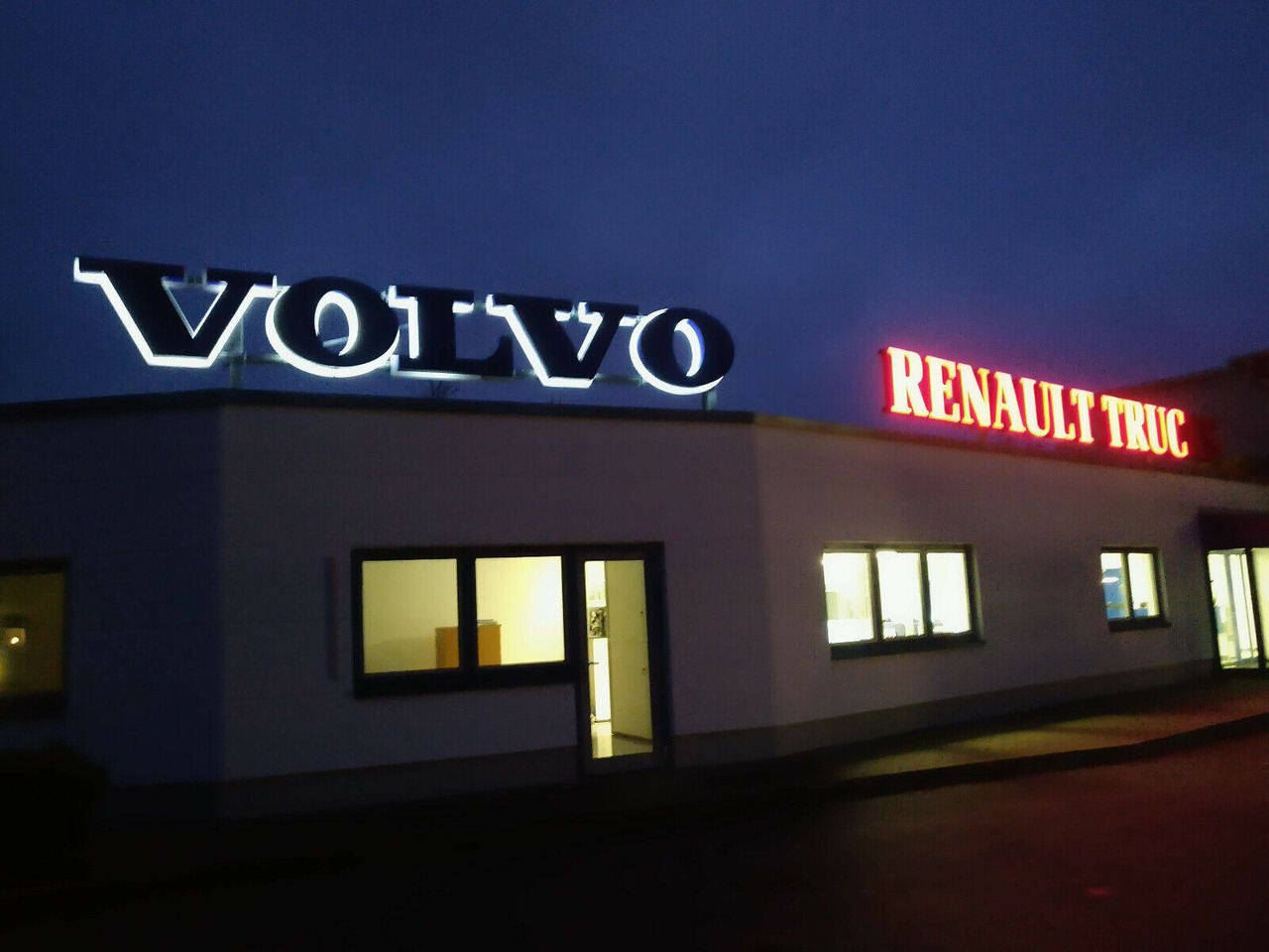 Jaunā Riteņu iekrāvējs Bobcat S 100 Kompaktlader 1.8t. 925h ServiceNeu!: foto 27