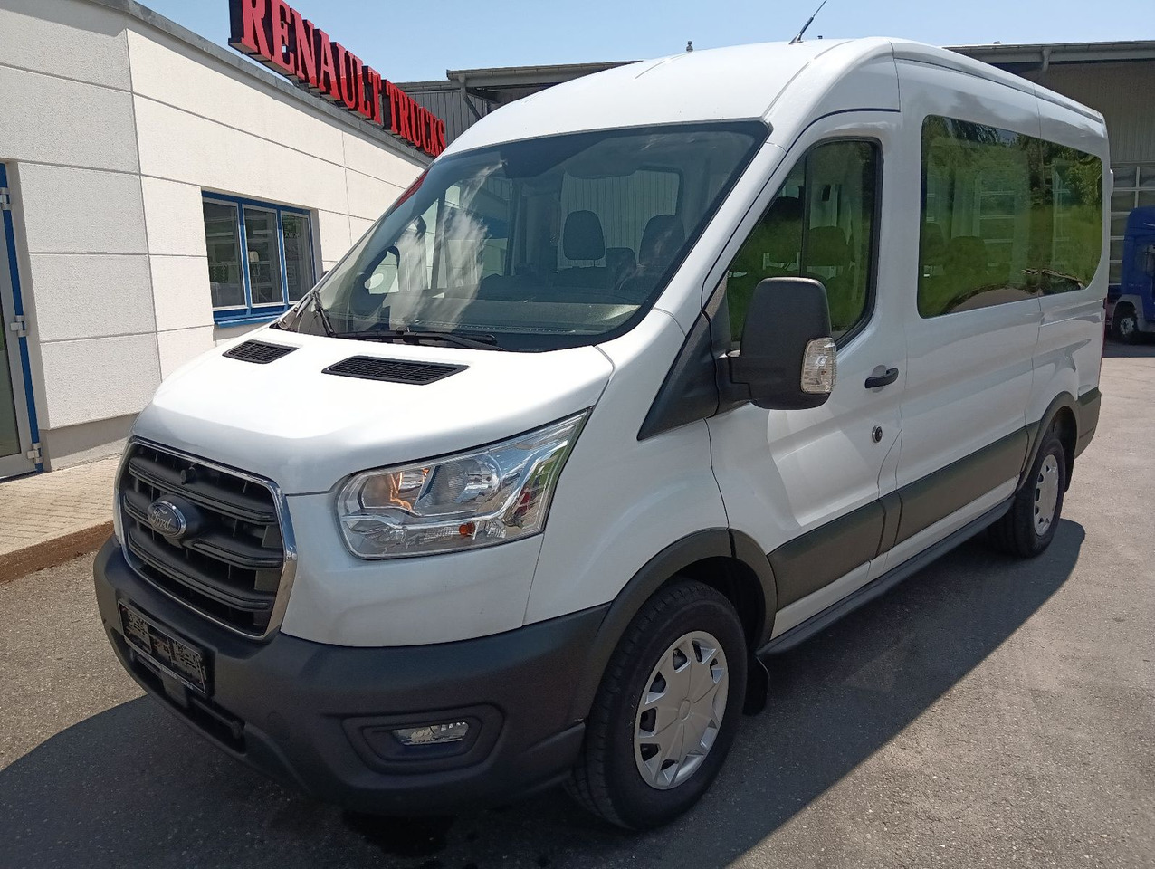 Ford Transit Kombi 350 L2 Trend 9-Sitzer 2xHeizung/Kl - Pasažieru furgons, Kravas-pasažieru furgons: foto 5 Ford Transit Kombi 350 L2 Trend 9-Sitzer 2xHeizung/Kl - Pasažieru furgons, Kravas-pasažieru furgons: foto 5