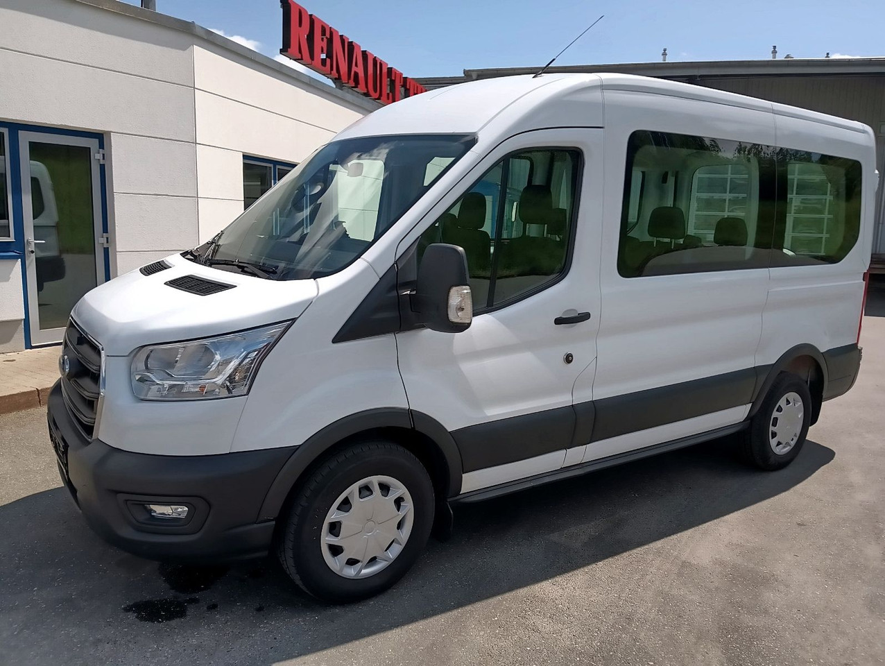 Ford Transit Kombi 350 L2 Trend 9-Sitzer 2xHeizung/Kl - Pasažieru furgons, Kravas-pasažieru furgons: foto 5 Ford Transit Kombi 350 L2 Trend 9-Sitzer 2xHeizung/Kl - Pasažieru furgons, Kravas-pasažieru furgons: foto 5
