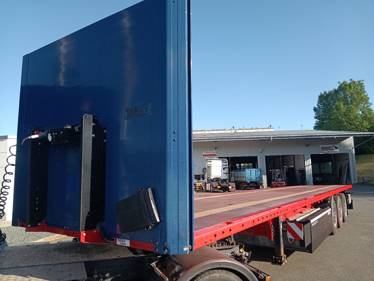 Kögel SN24 Plateau 7xRungen,Palettenkasten, Überbreite - Bortu puspiekabe/ Platforma: foto 4 Kögel SN24 Plateau 7xRungen,Palettenkasten, Überbreite - Bortu puspiekabe/ Platforma: foto 4