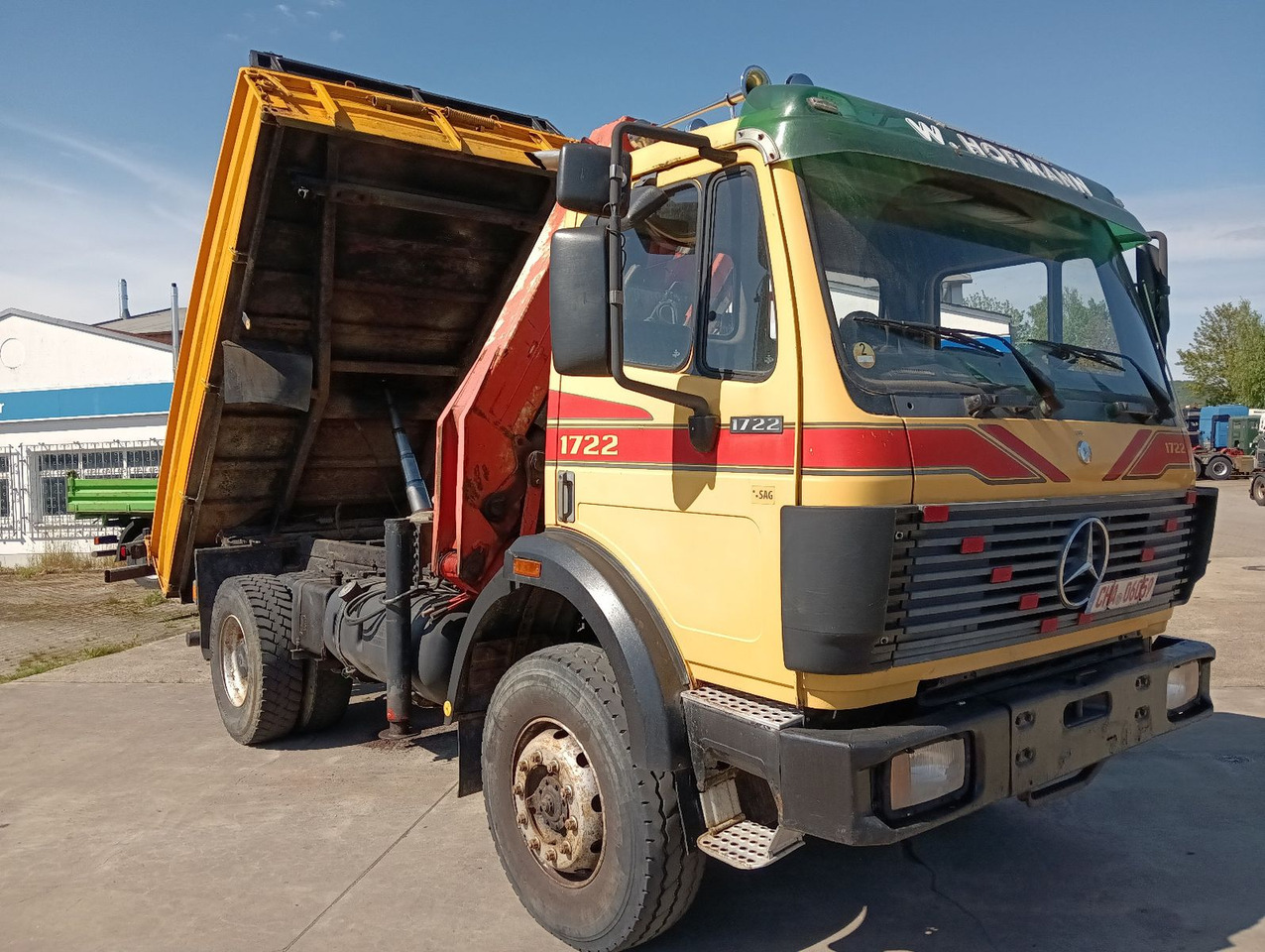 Mercedes-Benz SK 1722 AK 4x4 Blatt Schalter PalfingerPK10500A4 - Kravas automašīna pašizgāzējs, Kravas auto ar manipulatoru: foto 1 Mercedes-Benz SK 1722 AK 4x4 Blatt Schalter PalfingerPK10500A4 - Kravas automašīna pašizgāzējs, Kravas auto ar manipulatoru: foto 1