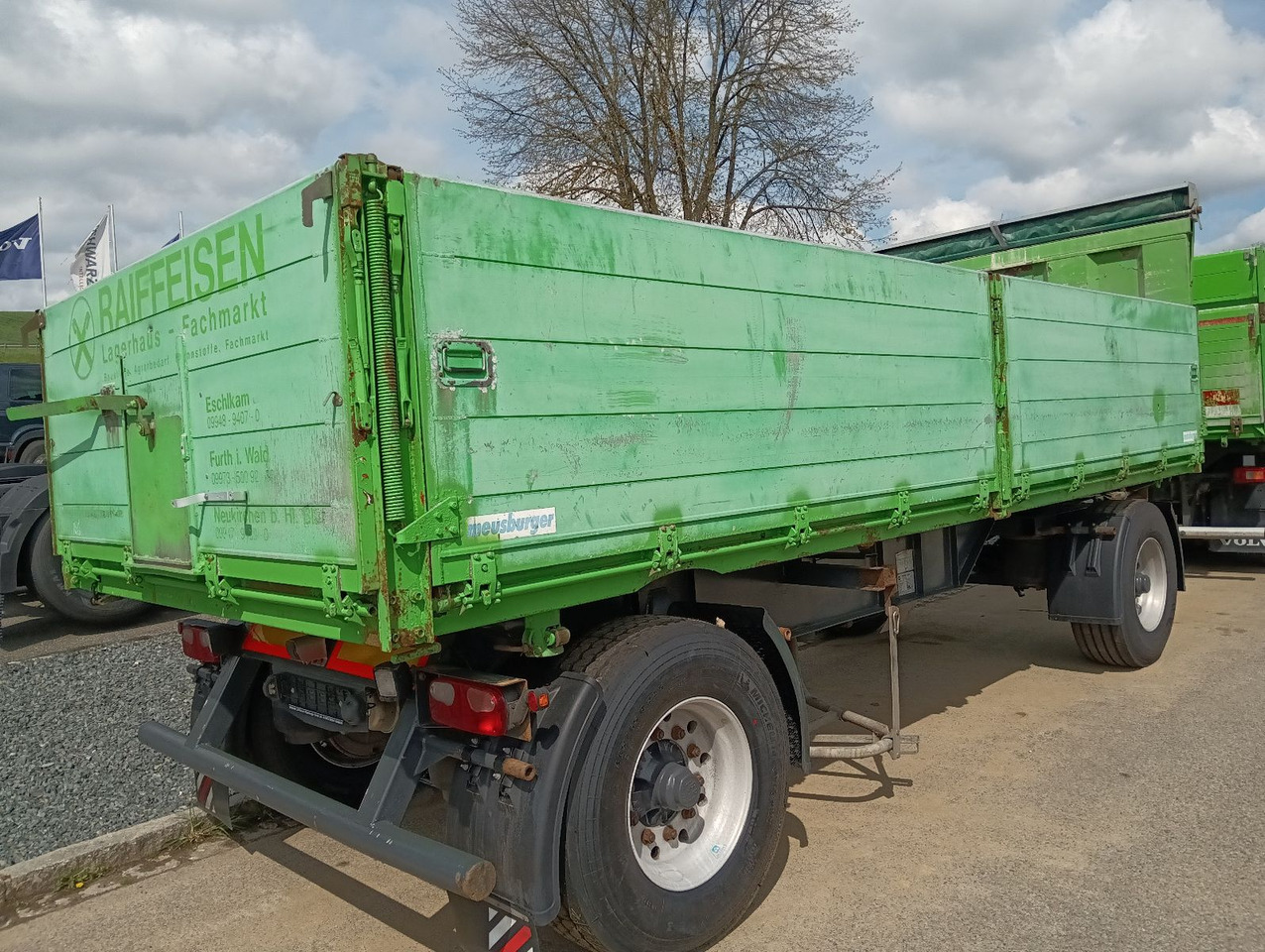 Meusburger 2-A 3-Seitenkipper 16m3 Getreide Alufelgen 4,6t - Piekabe pašizgāzējs: foto 4 Meusburger 2-A 3-Seitenkipper 16m3 Getreide Alufelgen 4,6t - Piekabe pašizgāzējs: foto 4