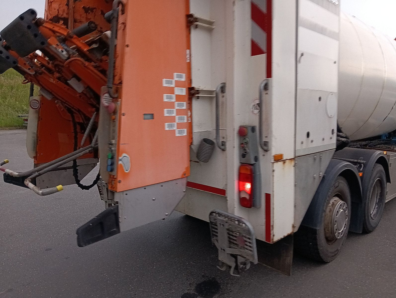 Atkritumu vedējs Scania G360 6x2 RETARDER FAUN ROTOPRESS 521L Zöller 230: foto 16