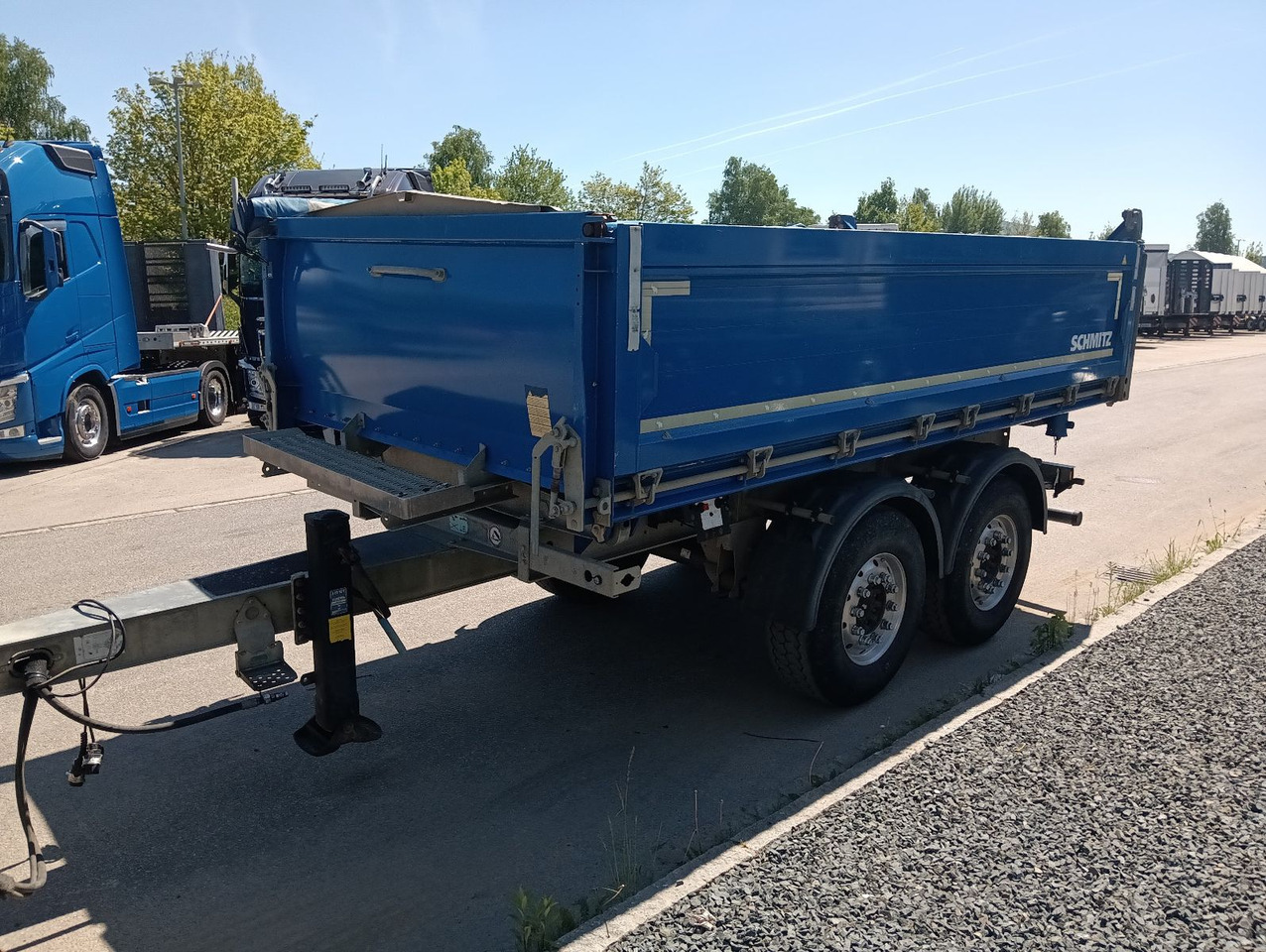 Schmitz Cargobull ZKI 18 Tandem 3-Seiten Kipper ALU ALCOA Rollplan - Piekabe pašizgāzējs: foto 3 Schmitz Cargobull ZKI 18 Tandem 3-Seiten Kipper ALU ALCOA Rollplan - Piekabe pašizgāzējs: foto 3