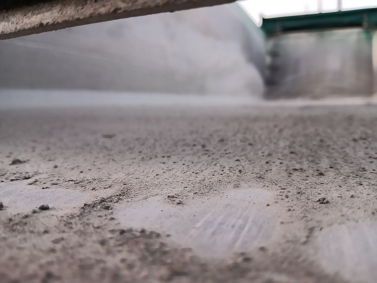 Puspiekabe pašizgāzējs Schwarzmüller 3-A Alumulde ALCOA 27m3 SAF Lift 5,4t el.Verdeck: foto 17