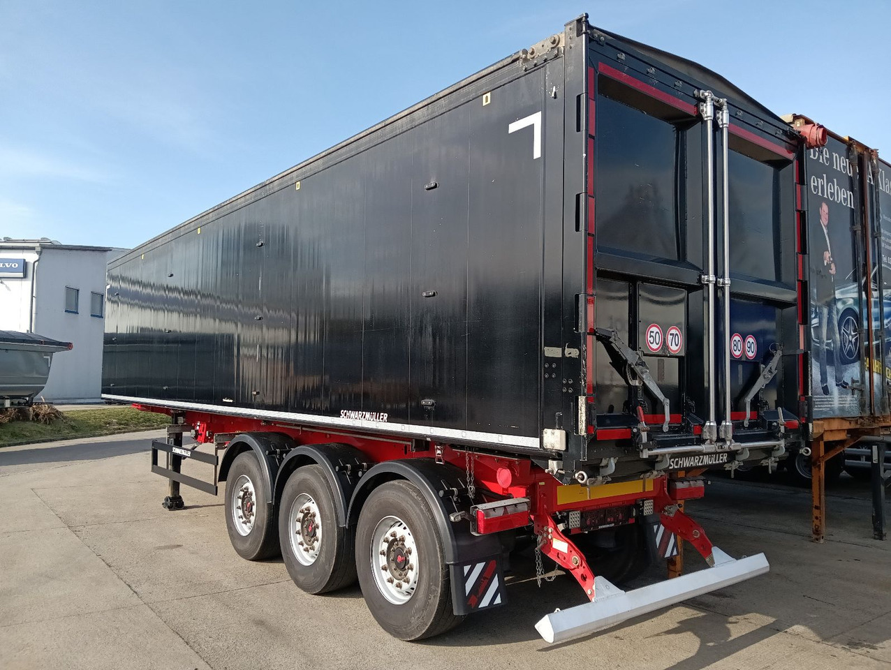 Schwarzmüller K-Serie ALU 54m3 Getreide 6250kg TopZustand - Puspiekabe pašizgāzējs: foto 1 Schwarzmüller K-Serie ALU 54m3 Getreide 6250kg TopZustand - Puspiekabe pašizgāzējs: foto 1