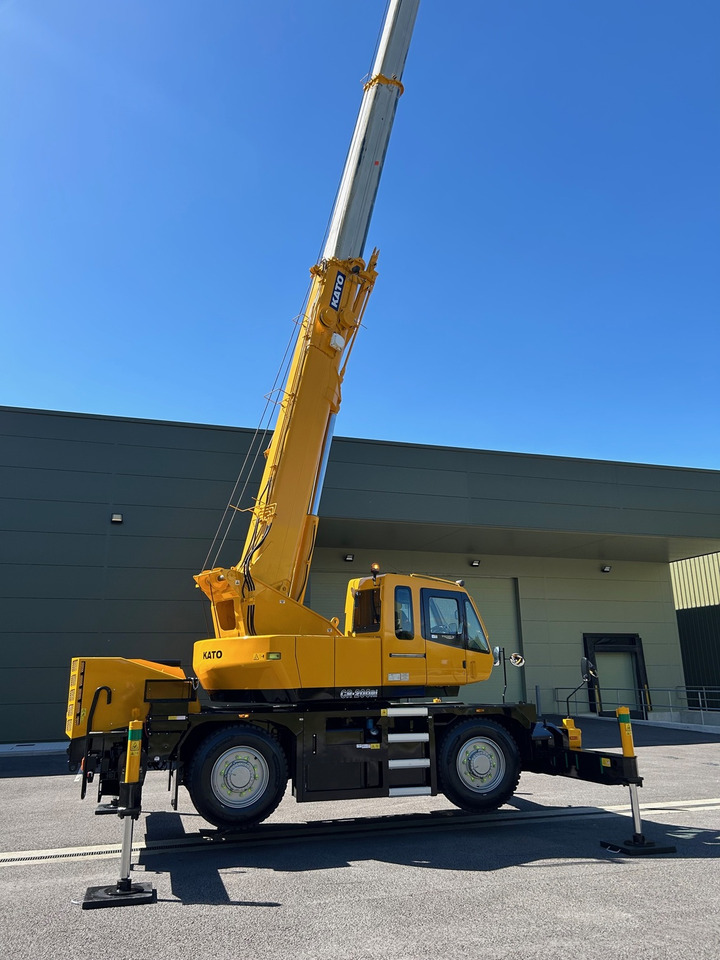 KATO CR-200Ri - 20 Ton City Crane - Like New Consition - Autoceltnis: foto 1 KATO CR-200Ri - 20 Ton City Crane - Like New Consition - Autoceltnis: foto 1