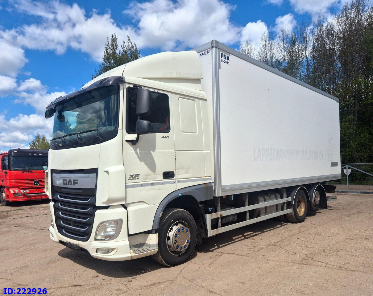 DAF XF 106 440 FAR 6x2 Euro6 - Izometriskais kravas automašīna: foto 4 DAF XF 106 440 FAR 6x2 Euro6 - Izometriskais kravas automašīna: foto 4